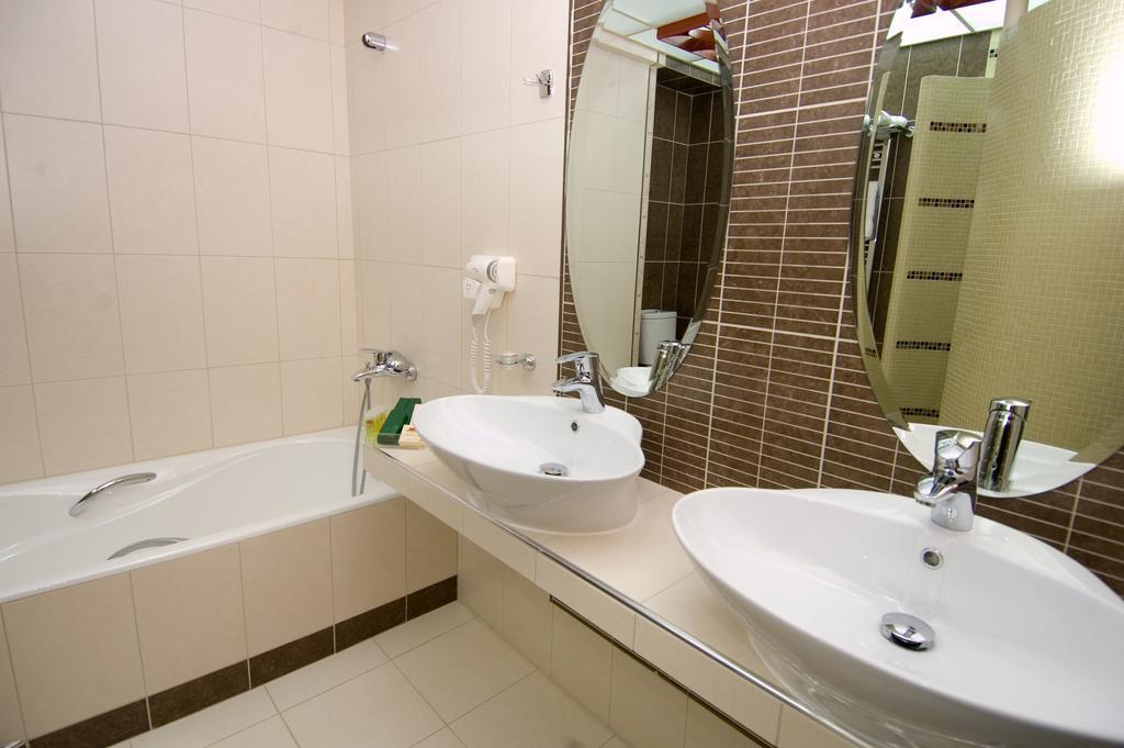 Hotel Aiges Melathron Верия Экстерьер фото